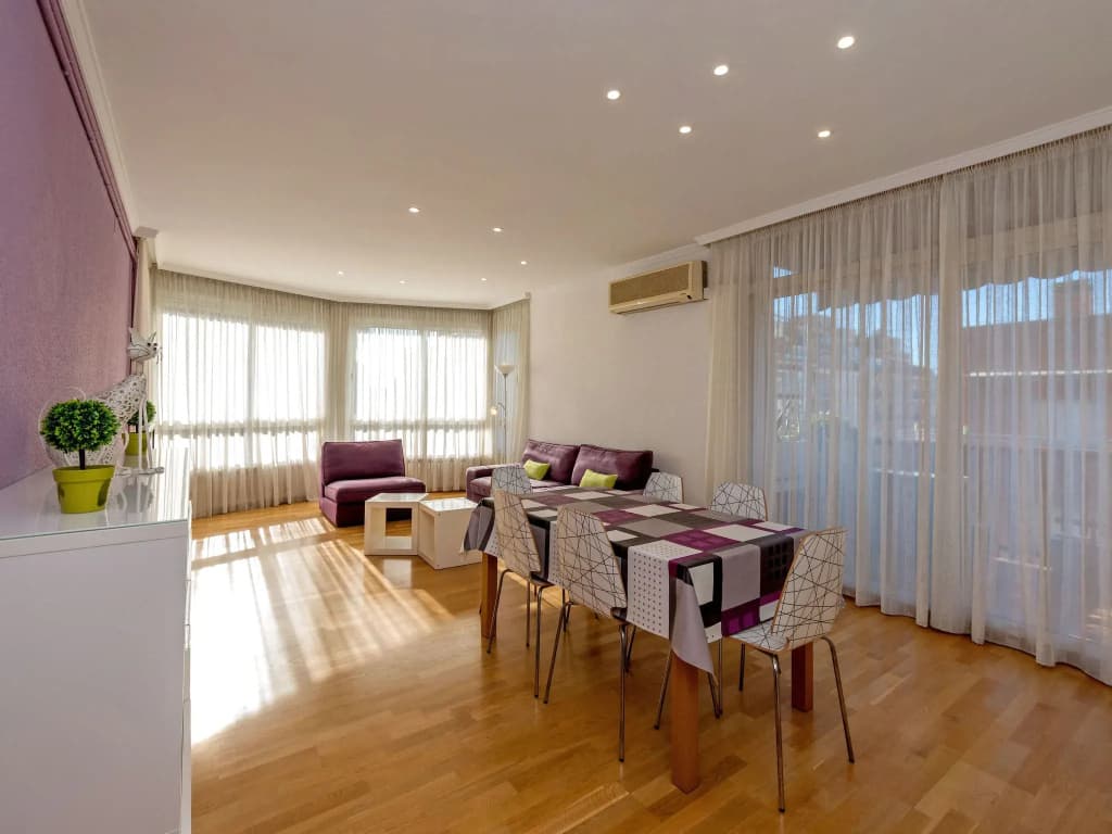 Sants-Les Corts Galileu - photo 4