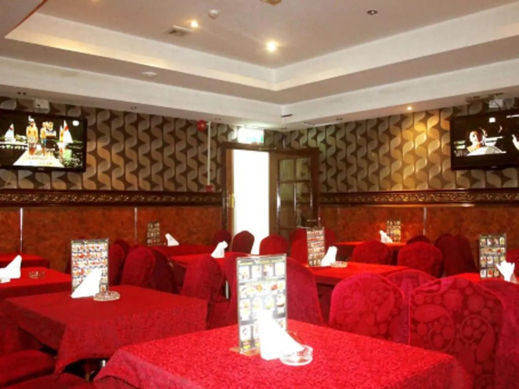 Royal Falcon Hotel - photo 8