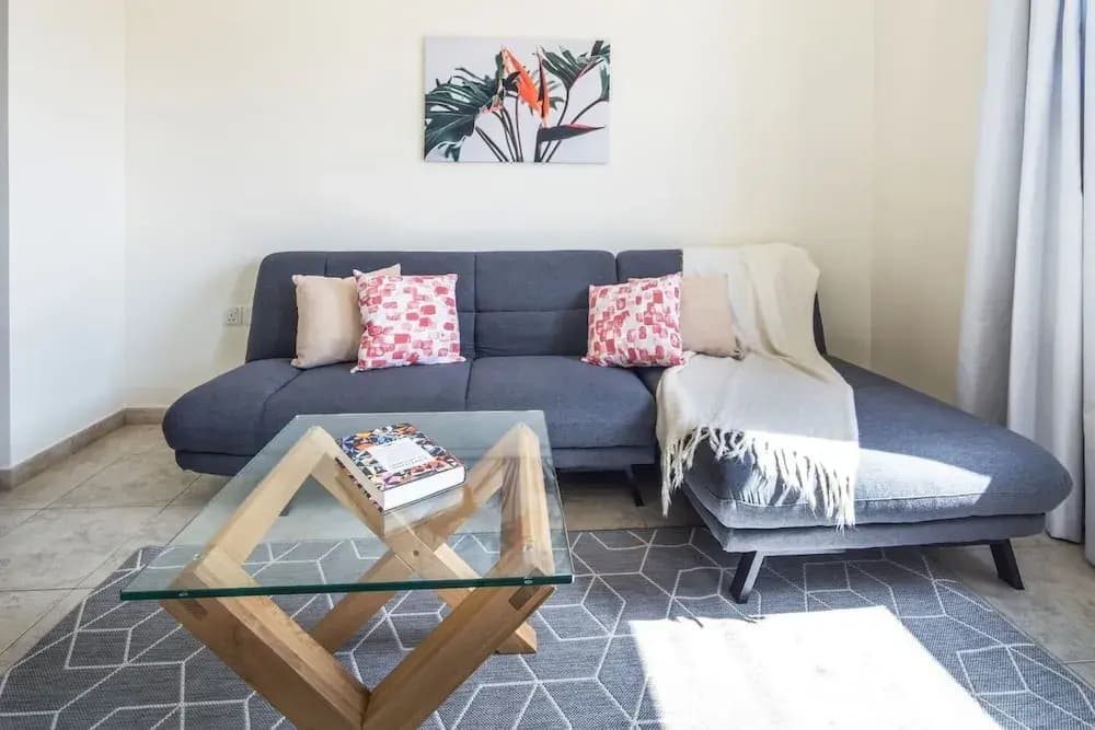 Signature Living in Modern 1BR Apartment at Jvt! - photo 9