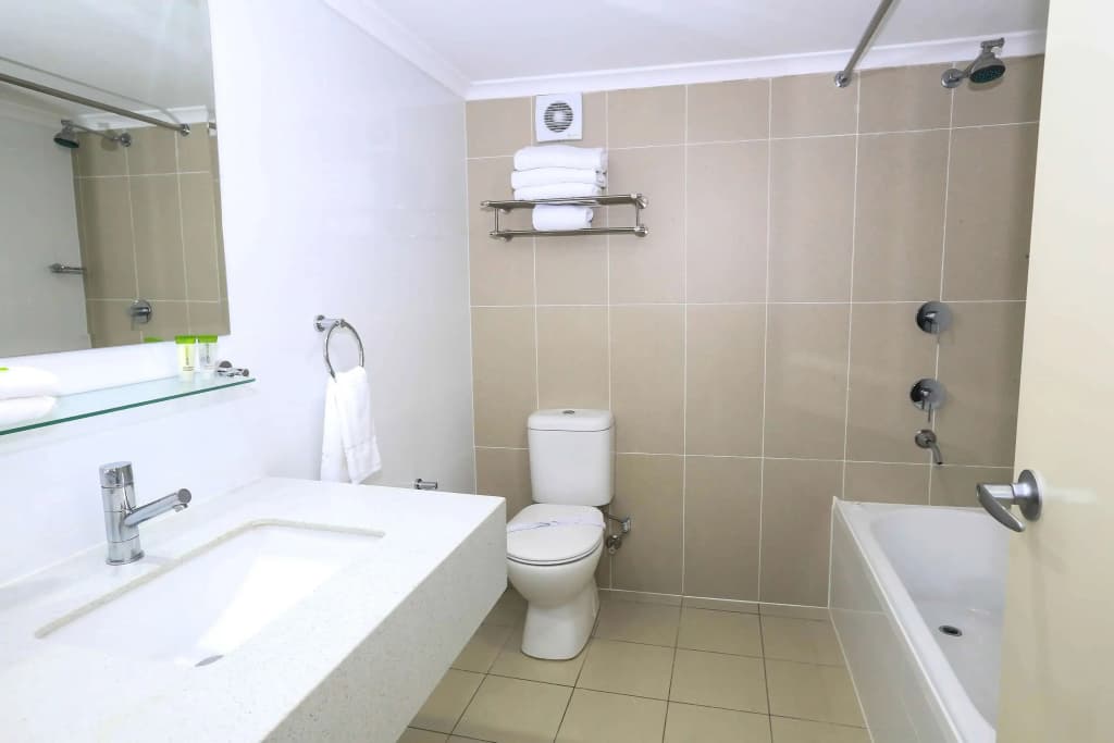 Best Western Casula Motor Inn - photo 11