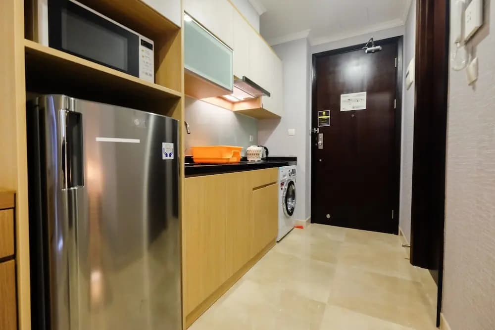 Luxurious Studio at Menteng Park Apartment - photo 6