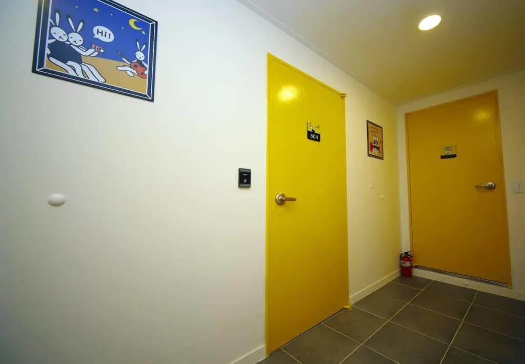 24 Guesthouse Sinchon Avenue - photo 8