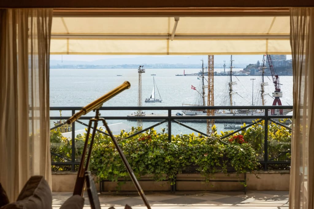 As Janelas Verdes Inn, a Lisbon Heritage Collection - photo 19