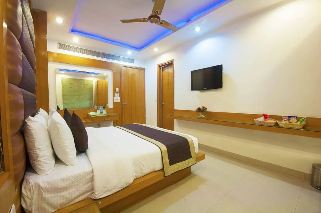 Treebo Trend Hotel Fortuner - photo 2