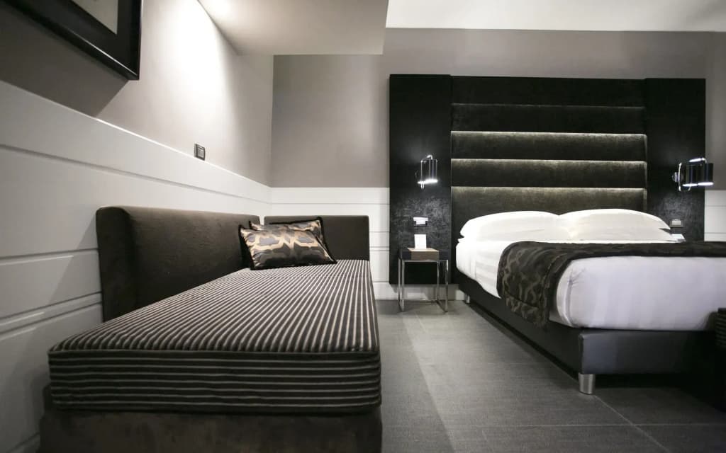 Hotel The Glam - photo 28