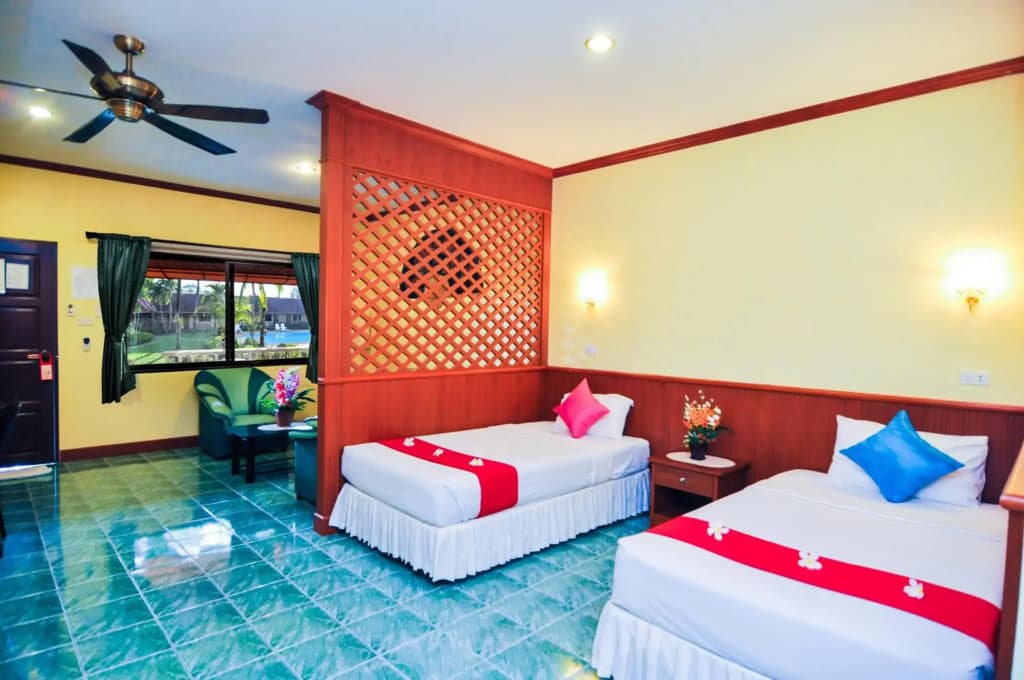 The Gold-Digger's Resort - photo 3