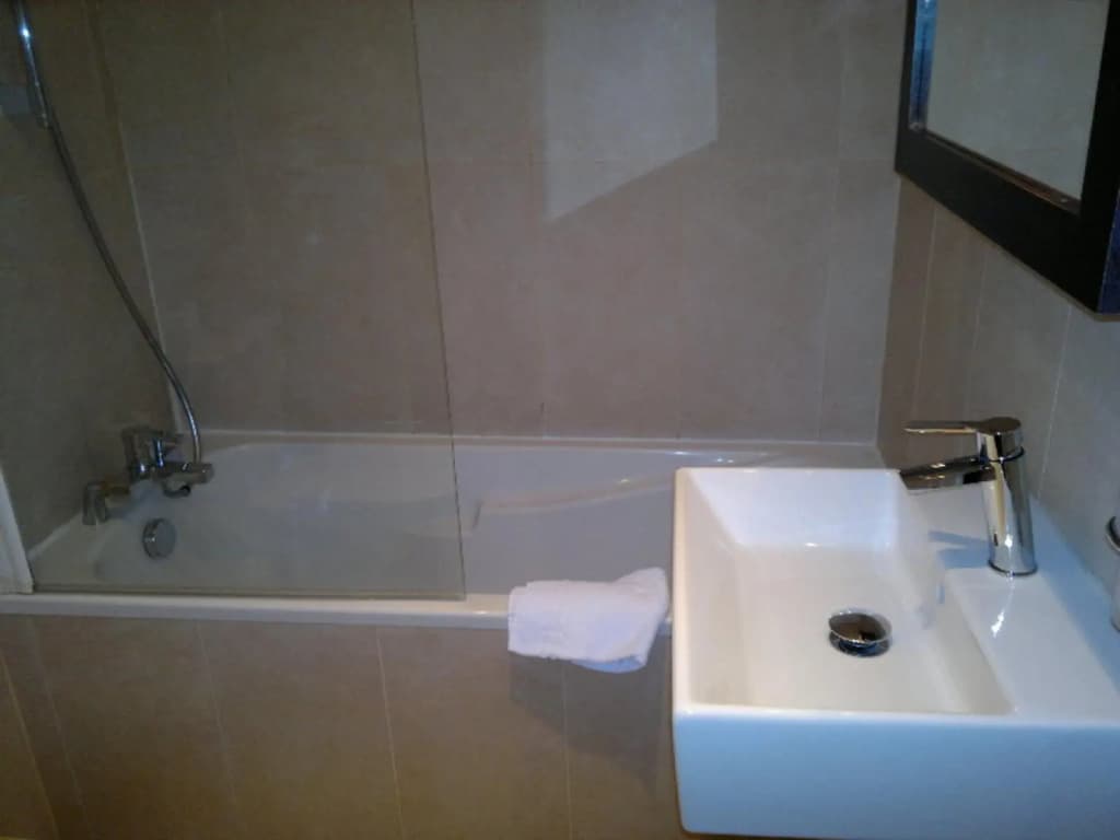 Hotel Frochot Montmartre - photo 7