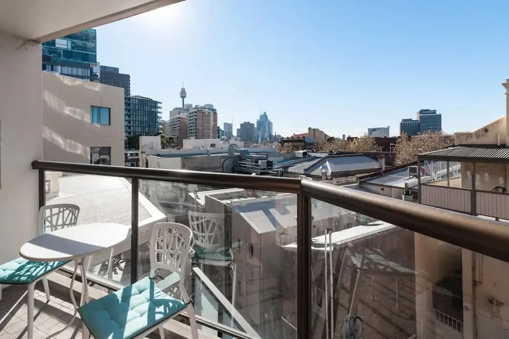 New Modern Apartment in Central Location - photo 6
