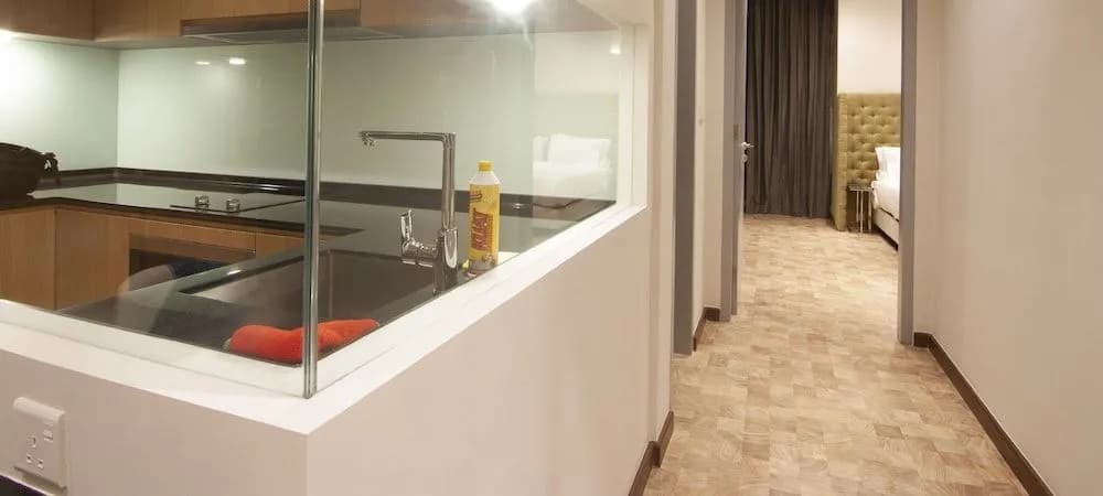 Expressionz Professional Suites by Vincent - photo 5