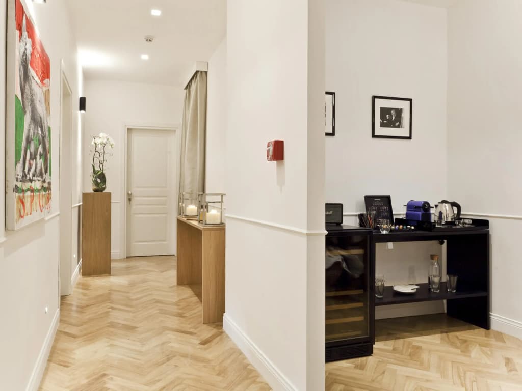 Vanity Hotel - photo 15