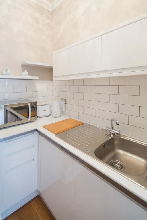 Edinburgh Castle Apartments and Suites - photo 16