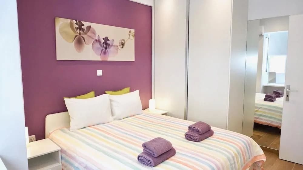 Warm & Spacious Apt in Athens - photo 4