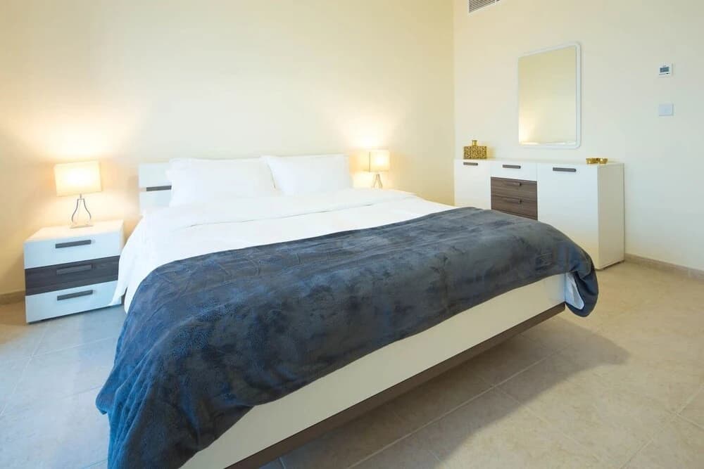 Light & Contemporary 1BR in Marina - Sea Views! - photo 2