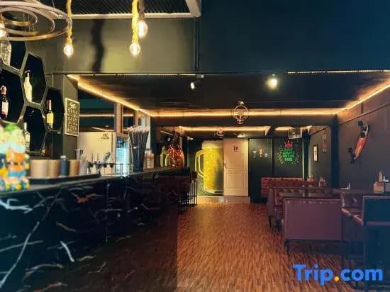 Lemon Tree Khaosan Hostel - photo 22
