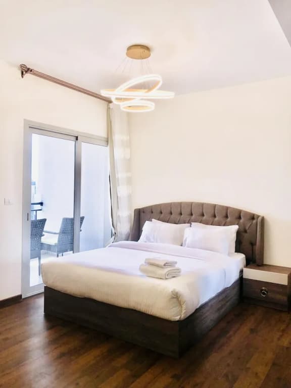 Vesta - Luxury Apt - 3BR - CFC X - photo 5