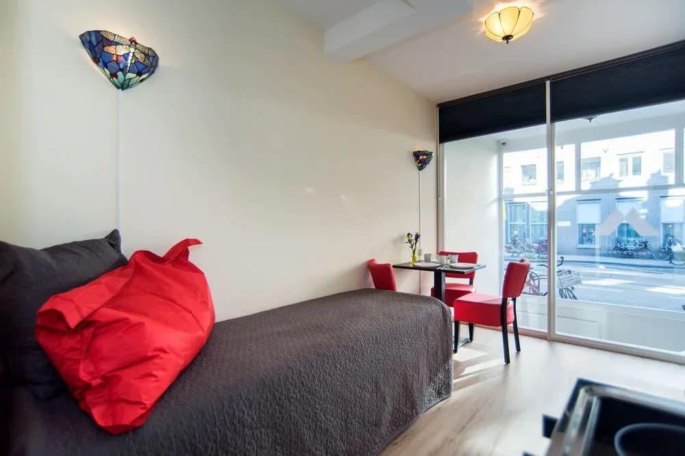 Midtown Hotel Triple Room - photo 3