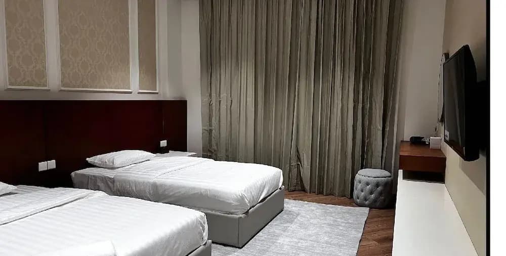 Alyas Hotel - photo 3