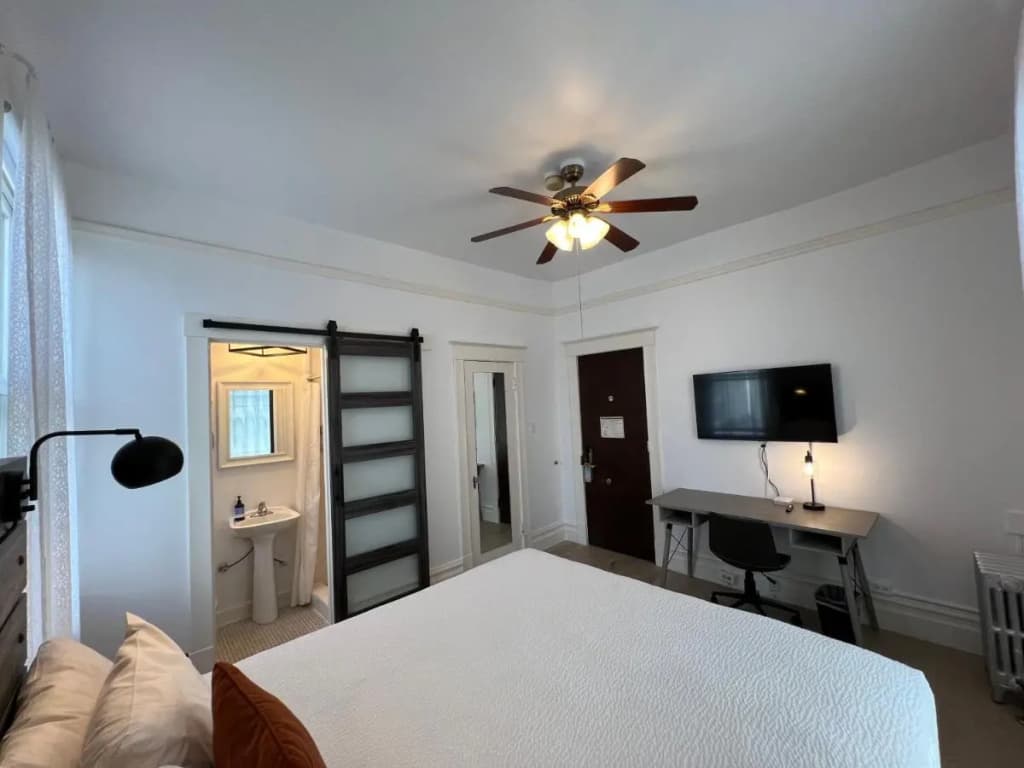 The Andrews Hotel - photo 37