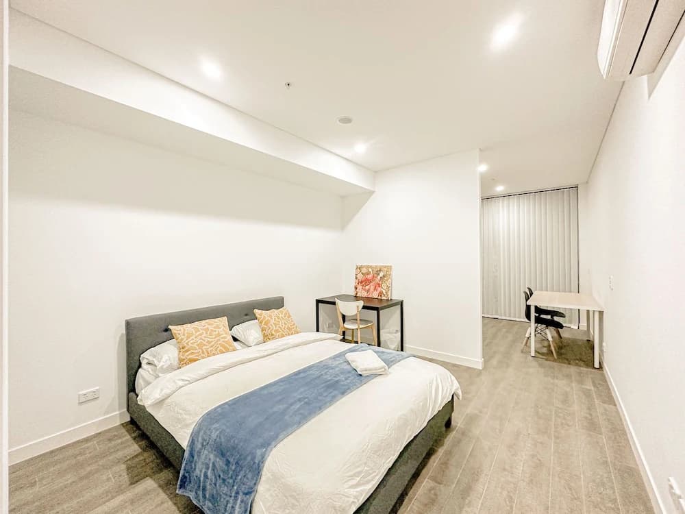 Burwood Apartment - photo 2