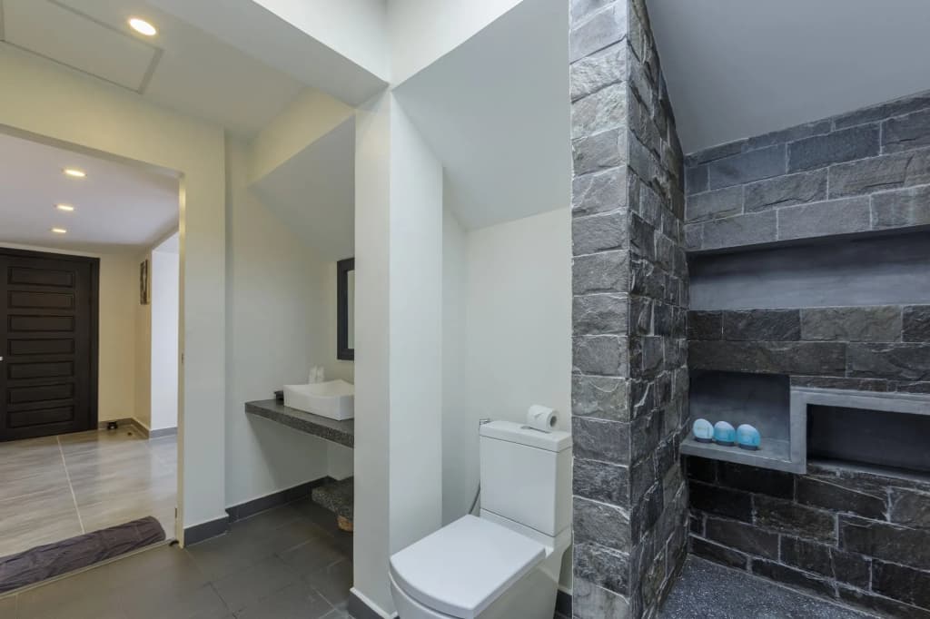 Central Suite Residence - photo 10