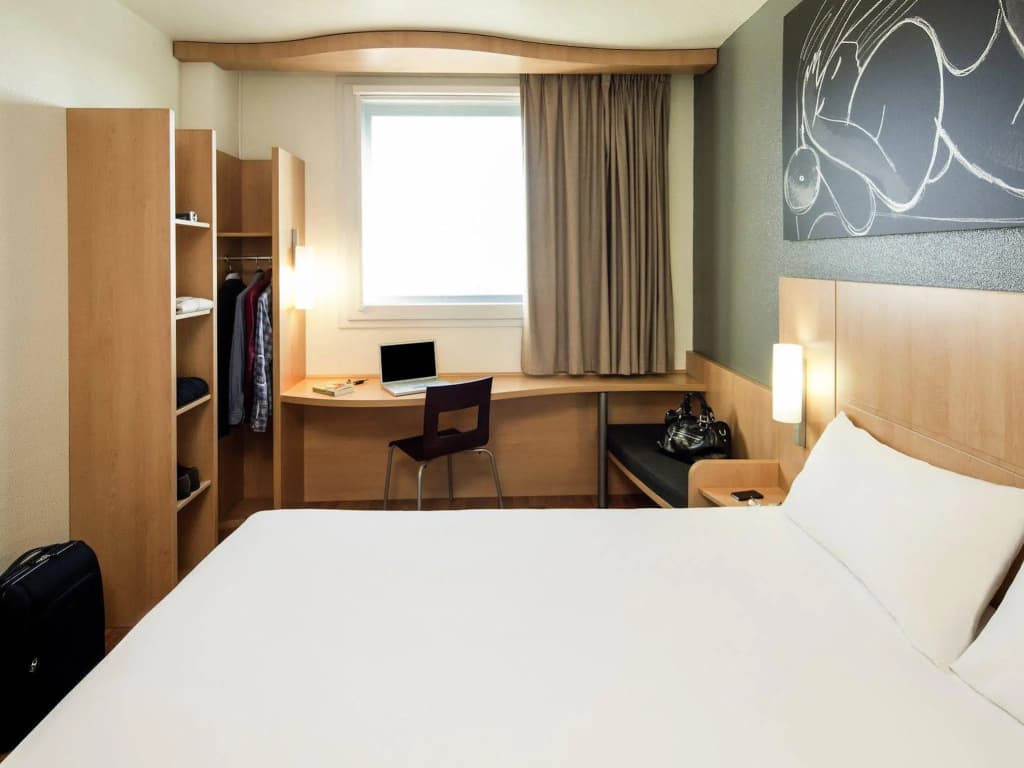 ibis Barcelona Meridiana Hotel - photo 4