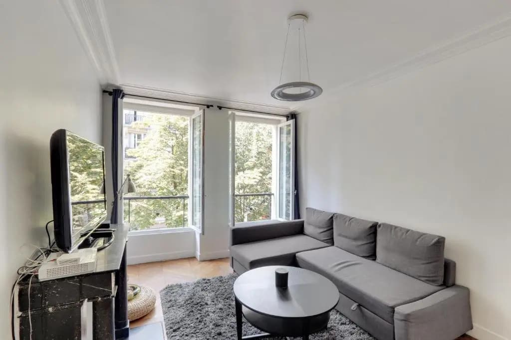 The BEST DEAL in the MARAIS - 1Bedroom Apt - 45m2 - photo 2