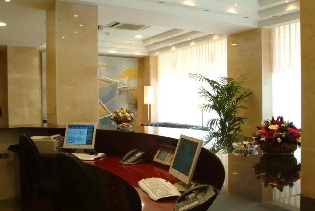 Hotel Gran Legazpi - photo 14