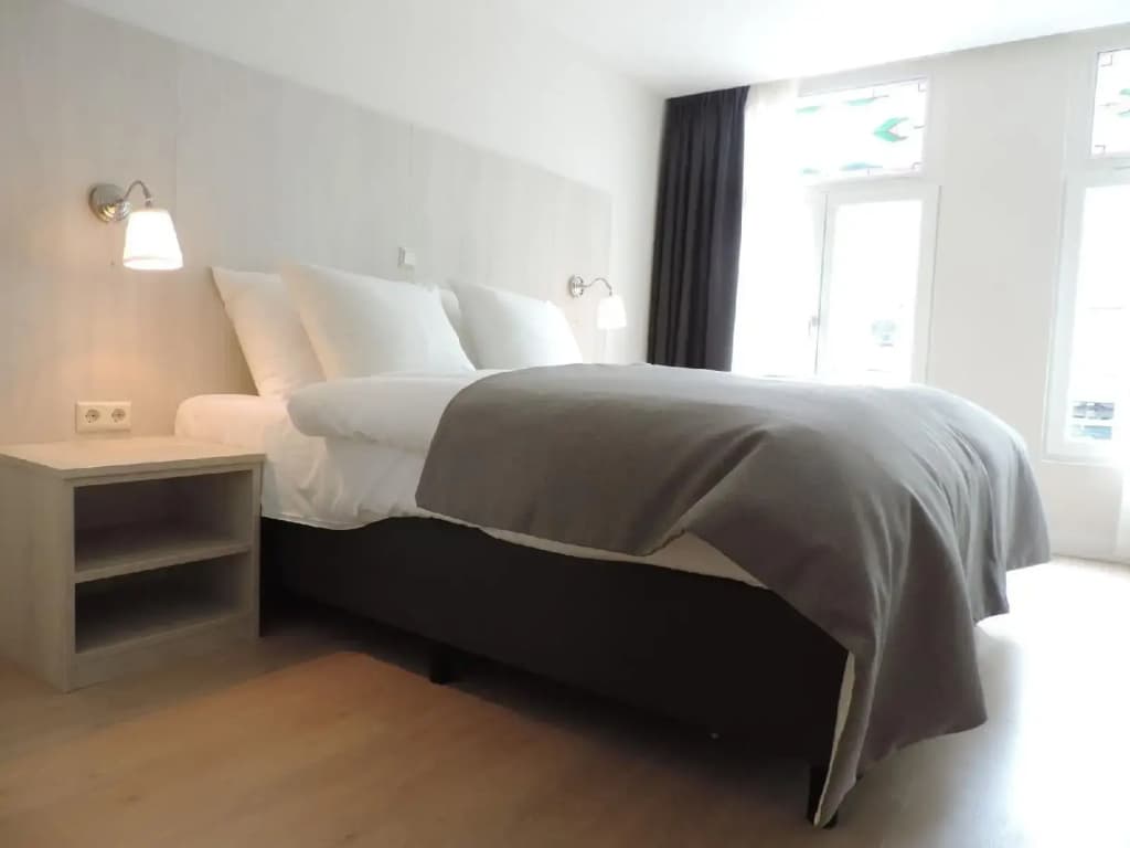 Adam Suites Hotel - photo 5