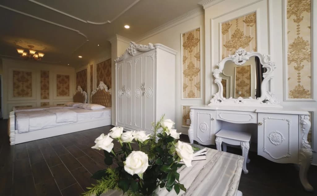 Royal Hotel - photo 2