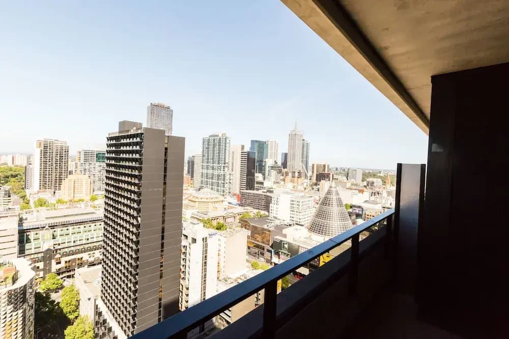 SANTERI, 2BDR Melbourne Apartment - photo 7