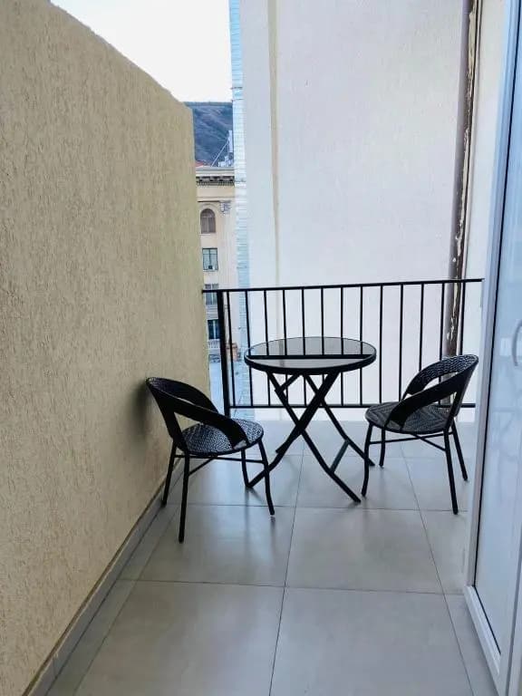 Studio with balcony on Melikishvili, city center - photo 4