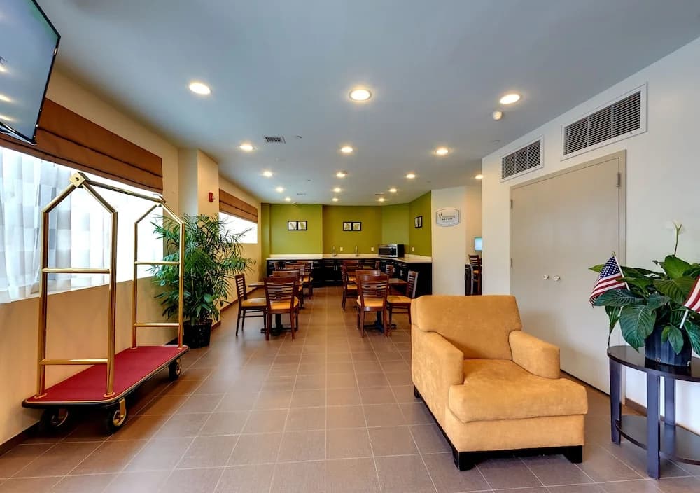 Sleep Inn near JFK AirTrain - photo 9