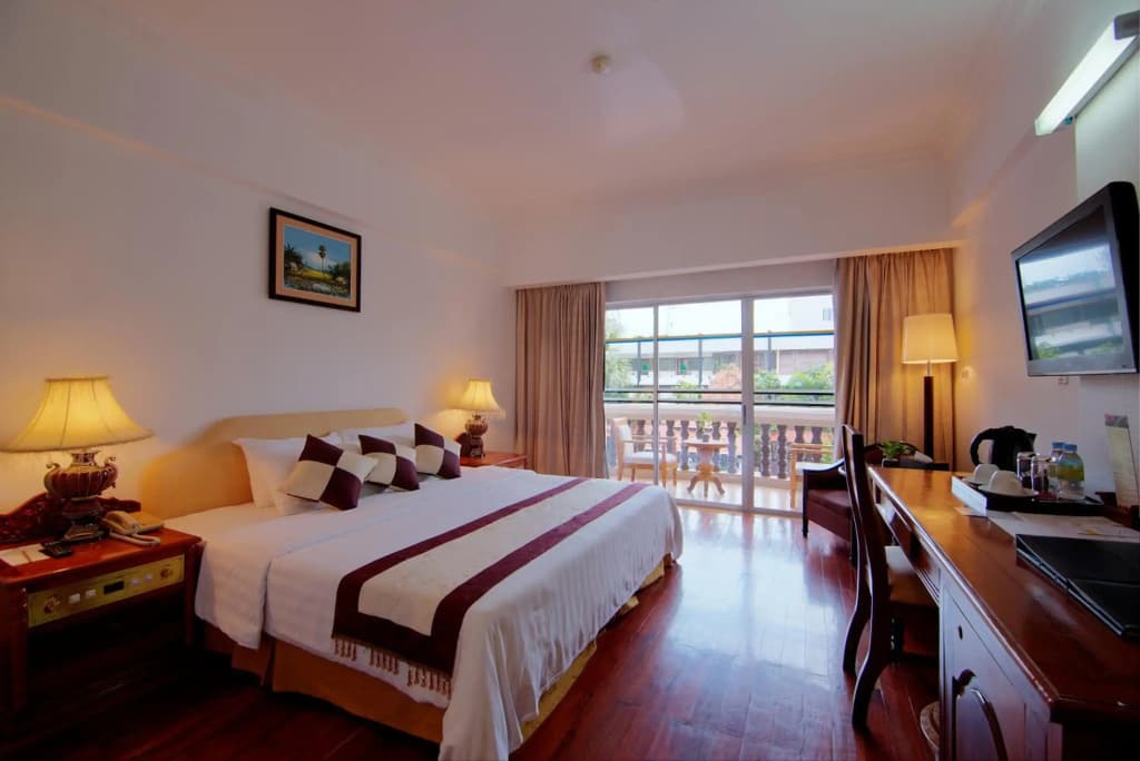 Hotel Somadevi Angkor Resort & Spa - photo 7