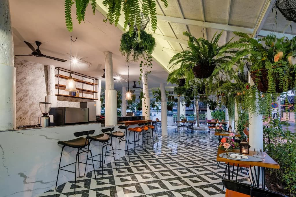 H Flora Hotel - photo 12
