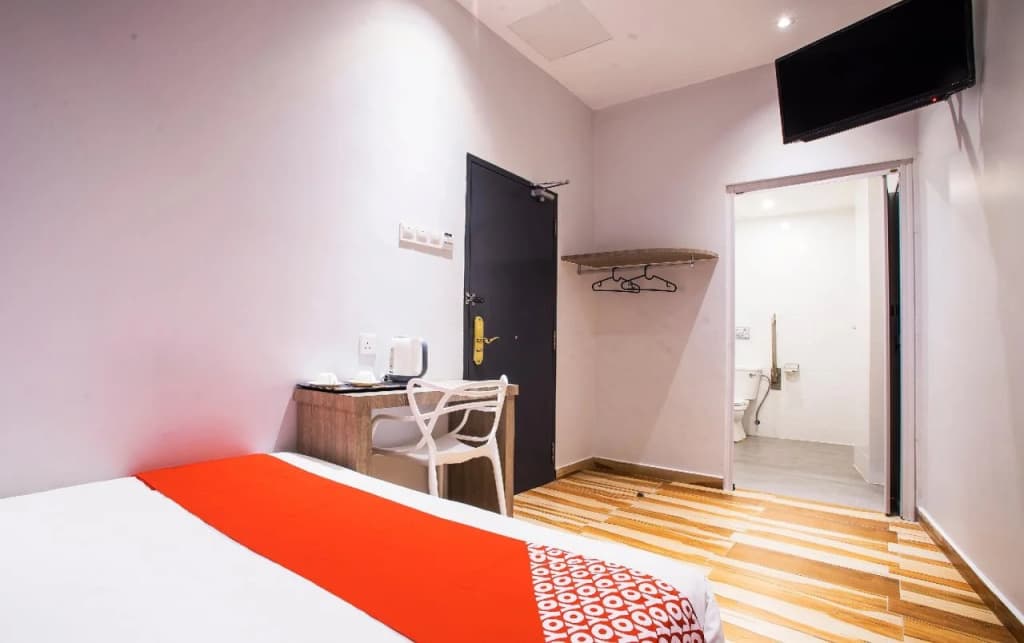 OYO 1126 Gs Hotels (Sanitized Stay) - photo 12