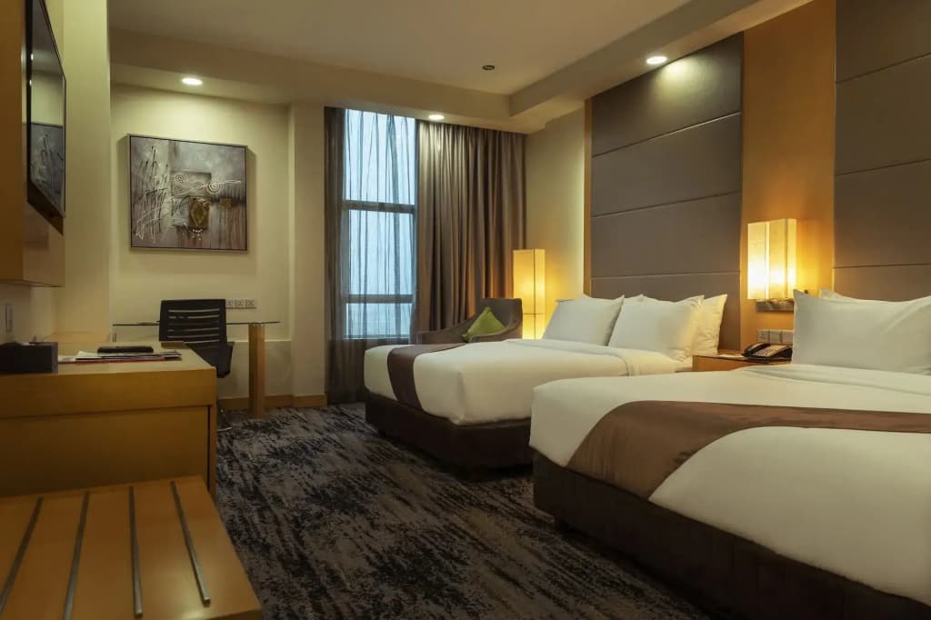 The Waterfront Hotel - photo 42