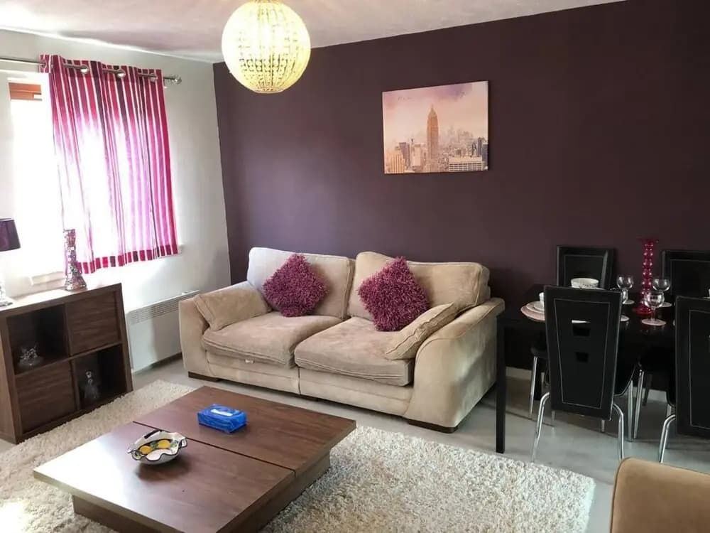 Stunning 2-bed Serviced Selfcatering Apartment - main photo