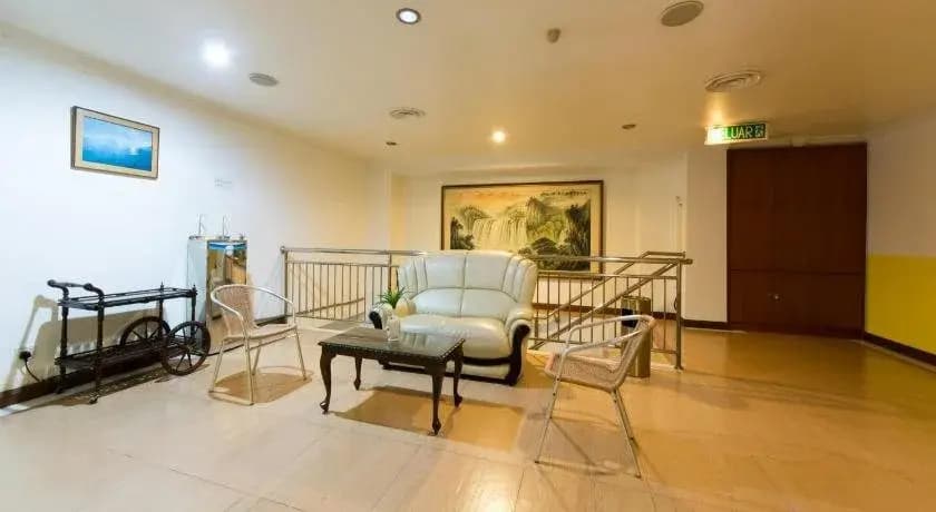 OYO 122 Hotel Chinatown 2 - photo 10