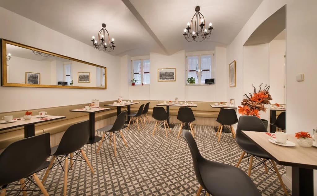 Hotel Suite Home Prague - photo 19