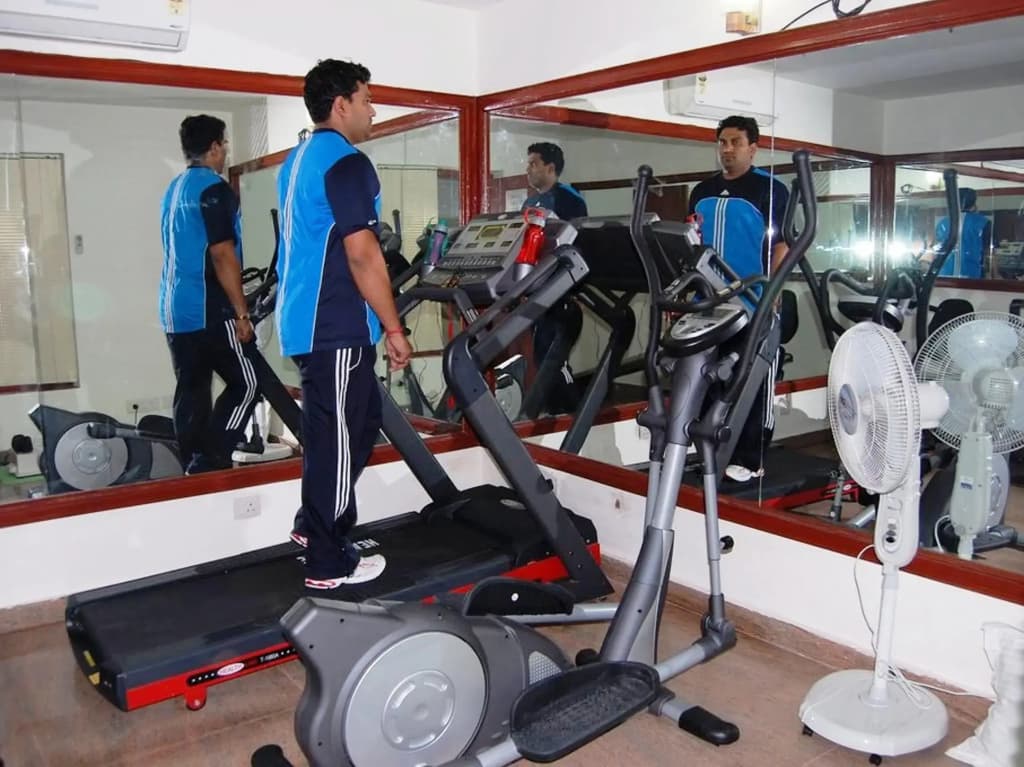 Hotel Vishal Residency, Mahipalpur Near IGI Delhi Airport - photo 17