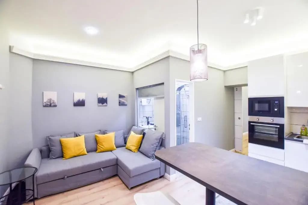 Riverside Apartment in Downtown - photo 2