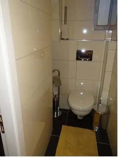 Praterstern Apartment - photo 6