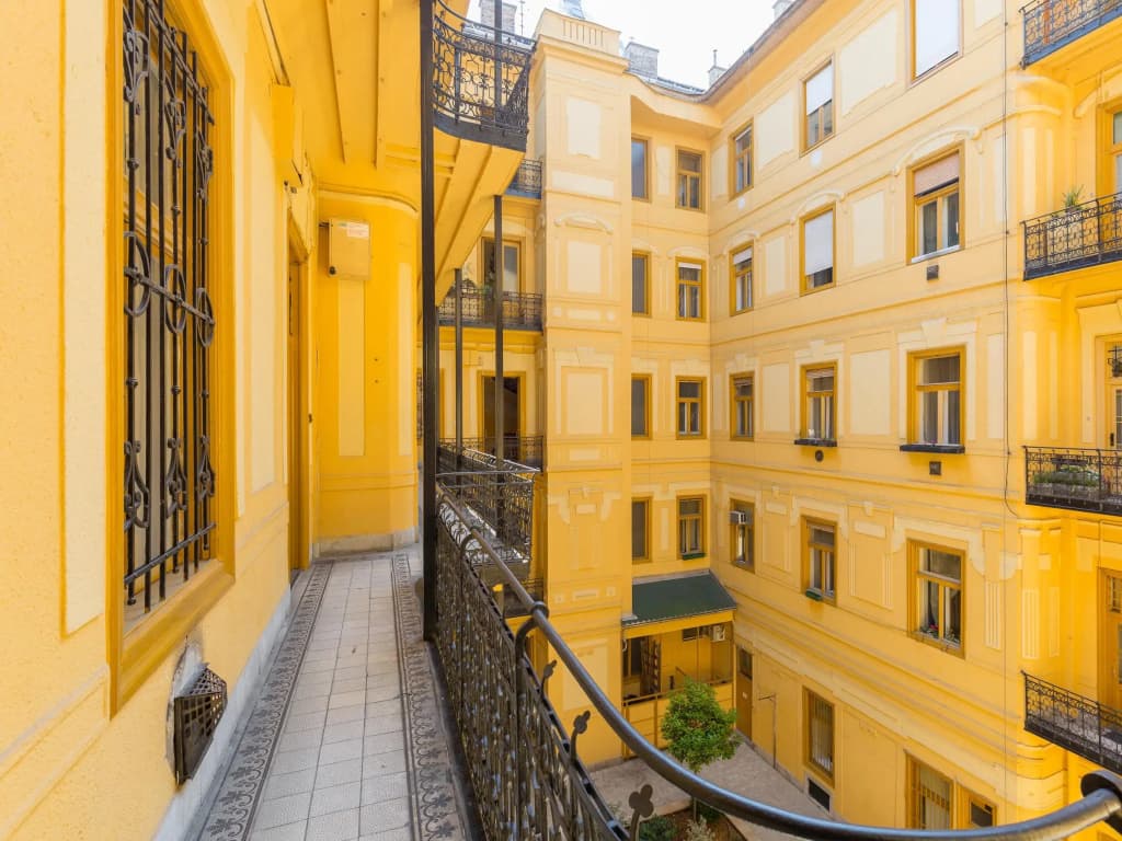 Lisianthus Apartments - main photo
