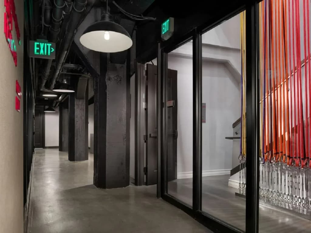 Axiom Hotel - photo 29
