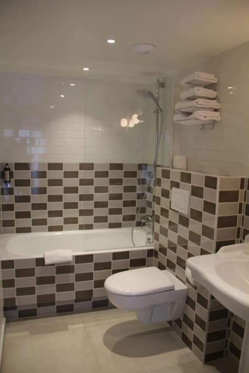 Hôtel Les 3 Poussins - photo 8