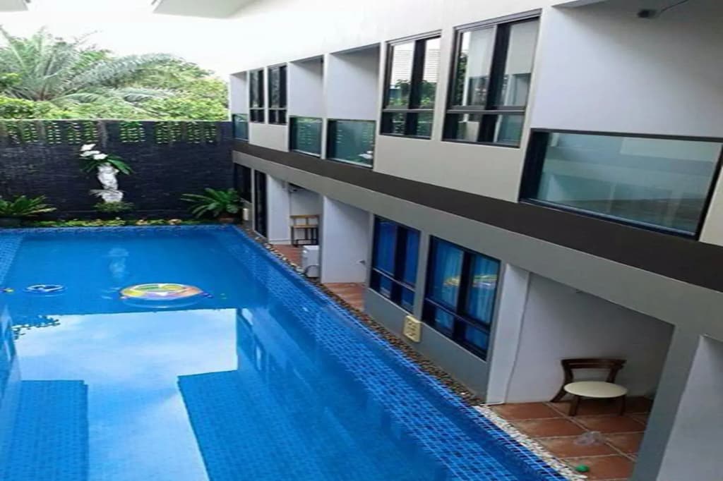 The Pool Resort - photo 12