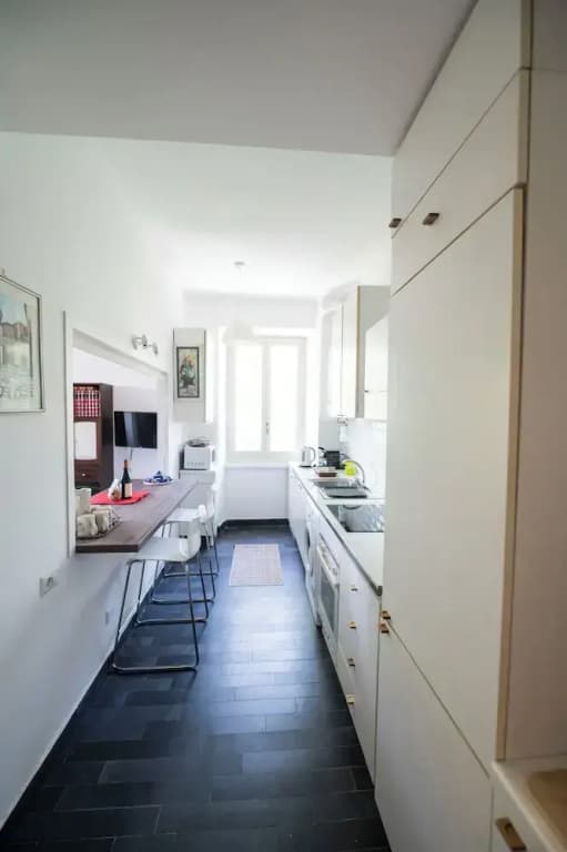 Testaccio Luminous And Large Apartment - photo 7