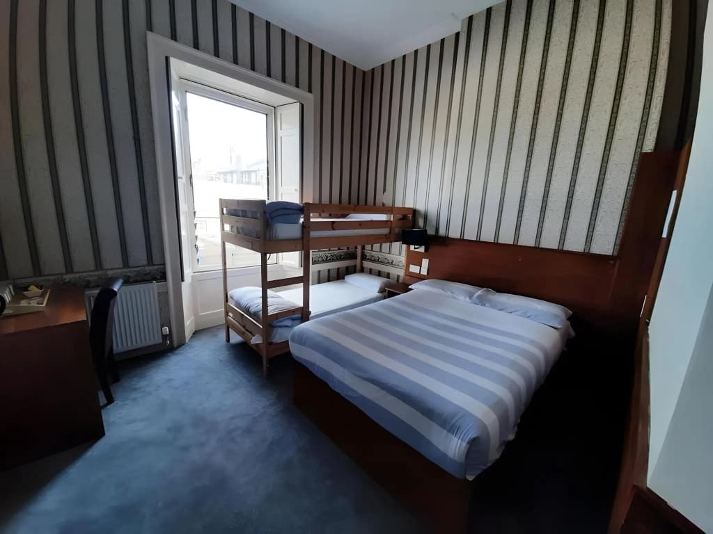 Adelphi Hotel - photo 4