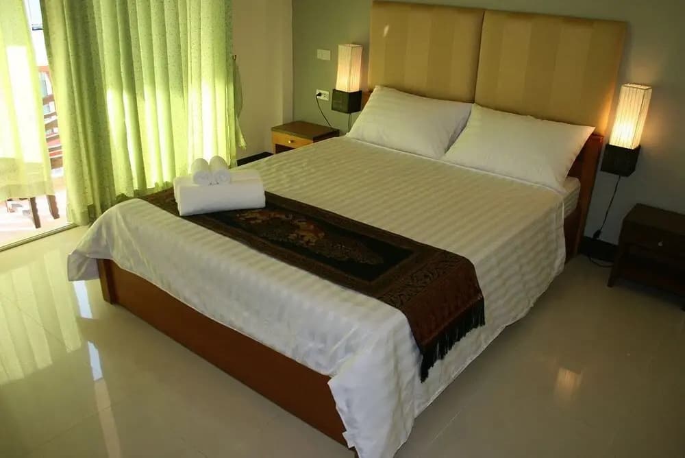 @ The Beach Hotel - photo 1