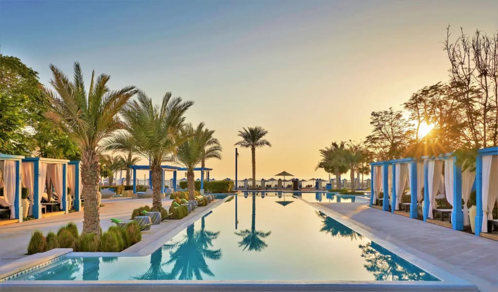 Hilton Salwa Beach Resort & Villas - photo 19